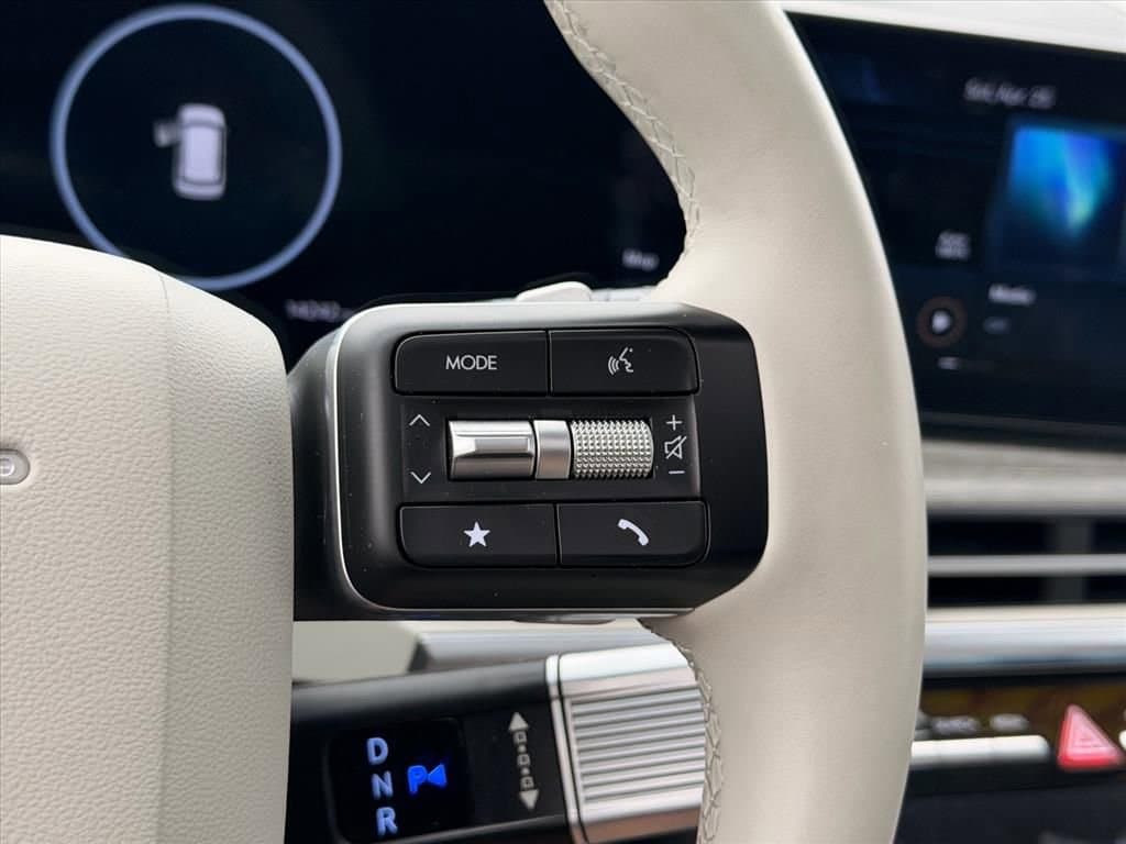 2024 Hyundai Santa Fe Limited - Photo 18