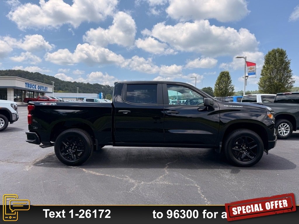 2026 Chevrolet Silverado 1500 Custom photo 2