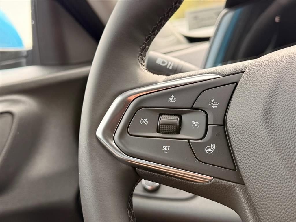 2026 Chevrolet Trax LT - Photo 9