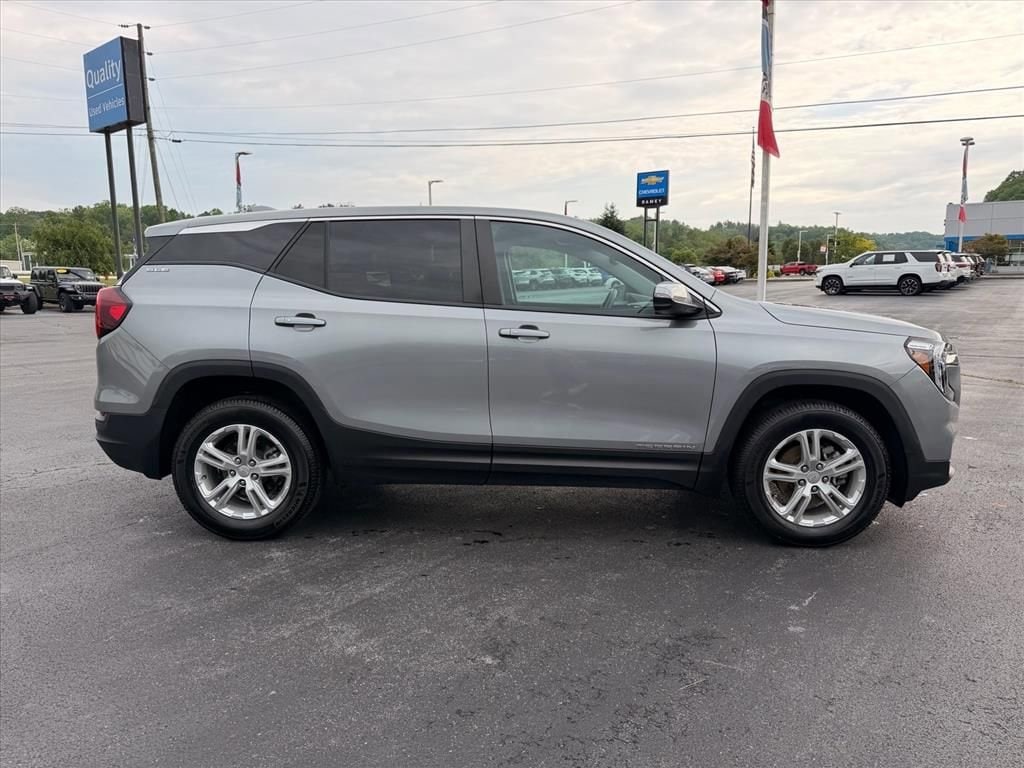 Used 2023 GMC Terrain SLE SUV