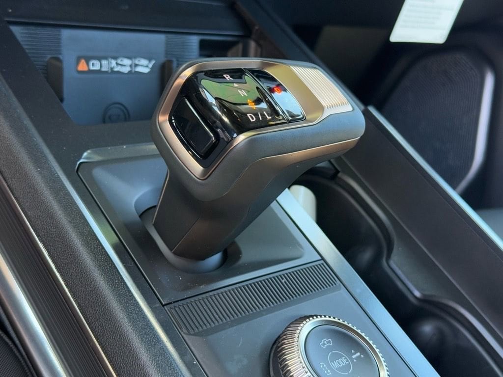 2025 GMC HUMMER EV 2X - Photo 18