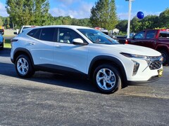 2025 Chevrolet Trax LS SUV