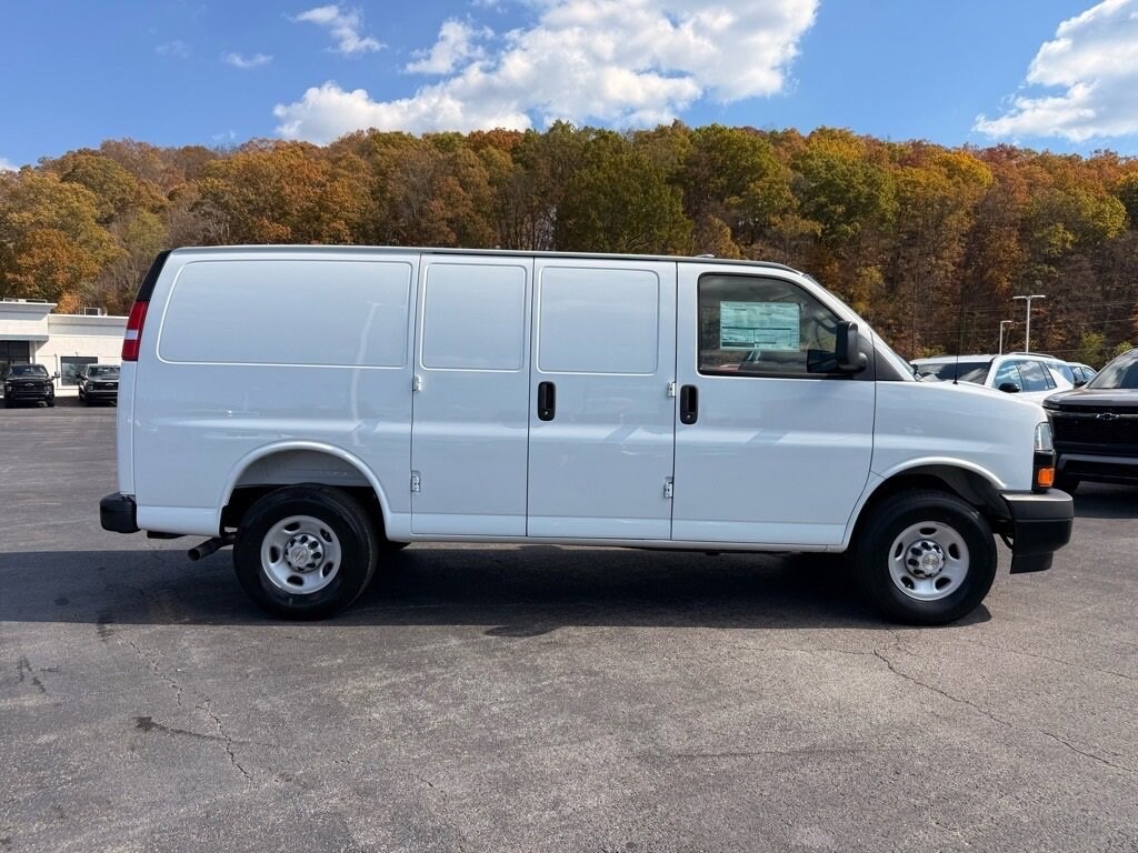 New 2025 Chevrolet Express Cargo 2500 WT Van