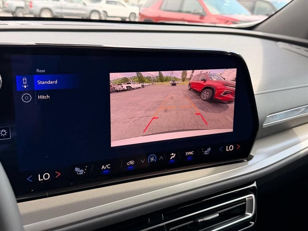 2026 Chevrolet Traverse LT - Photo 18