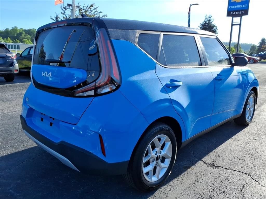 Used 2023 Kia Soul S Hatchback