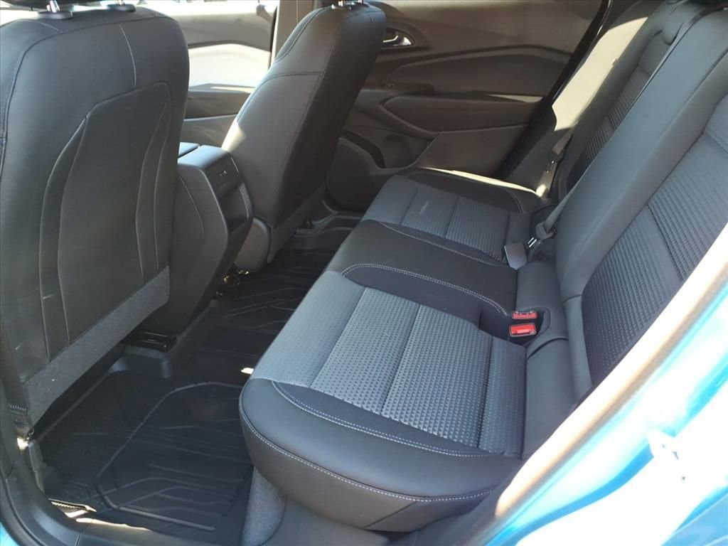 2026 Chevrolet Trax LT - Photo 9
