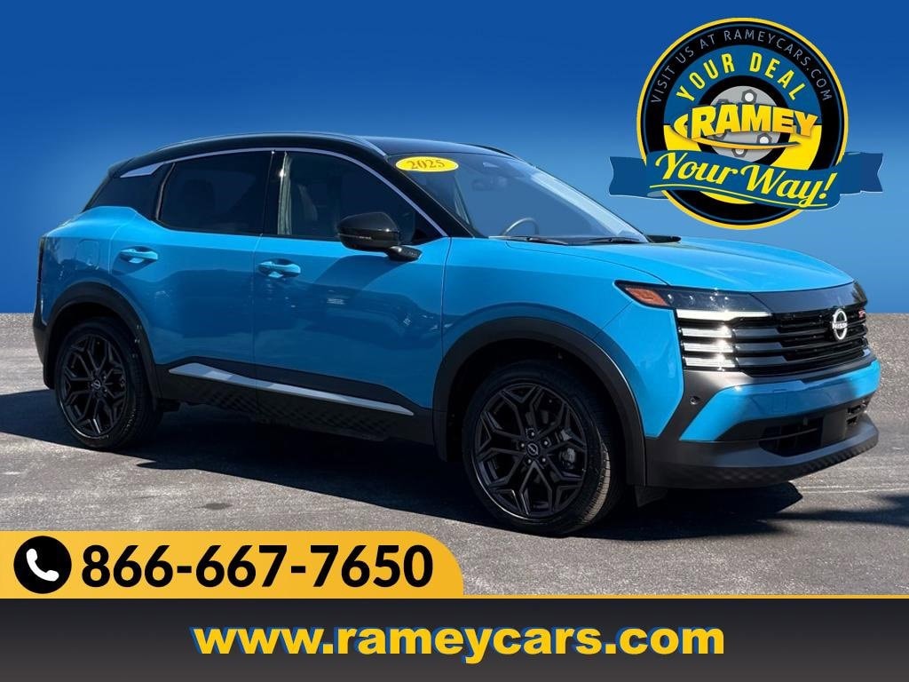 Used 2025 Nissan Kicks SR SUV