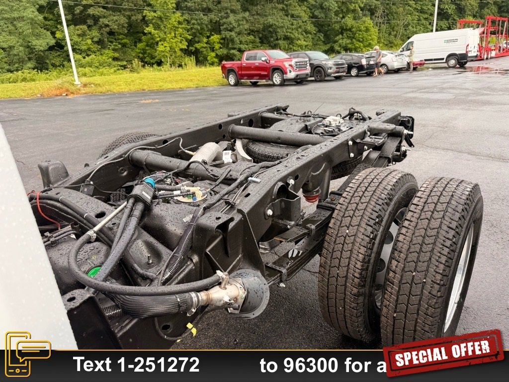 2025 GMC Sierra 3500HD Pro - Photo 16