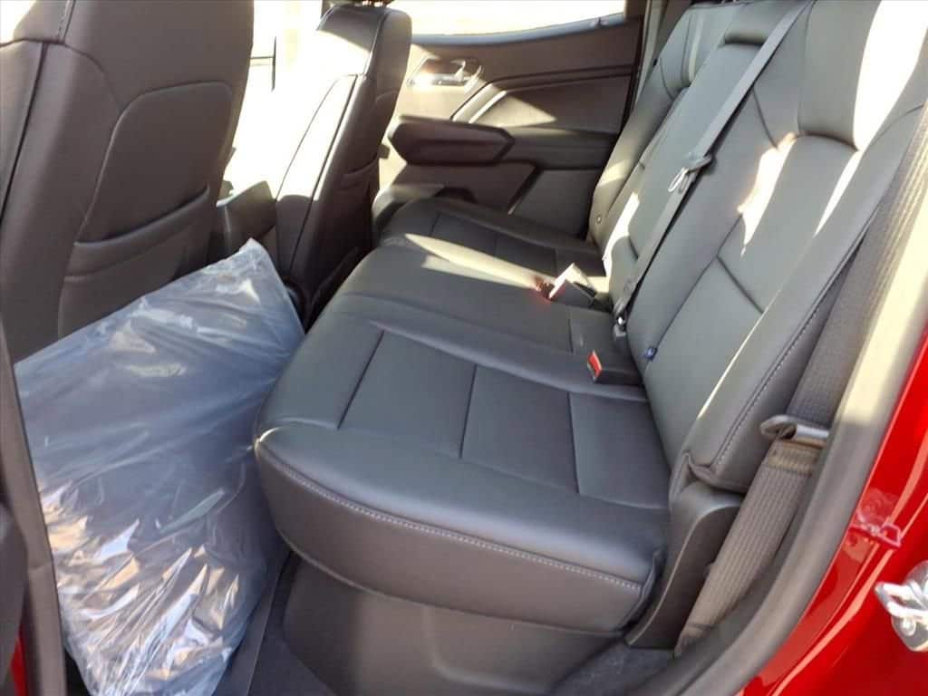 2026 Chevrolet Colorado LT - Photo 10
