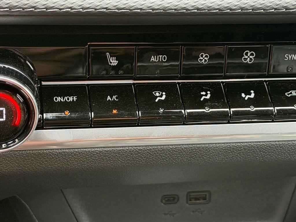 2027 Chevrolet Equinox LT - Photo 13