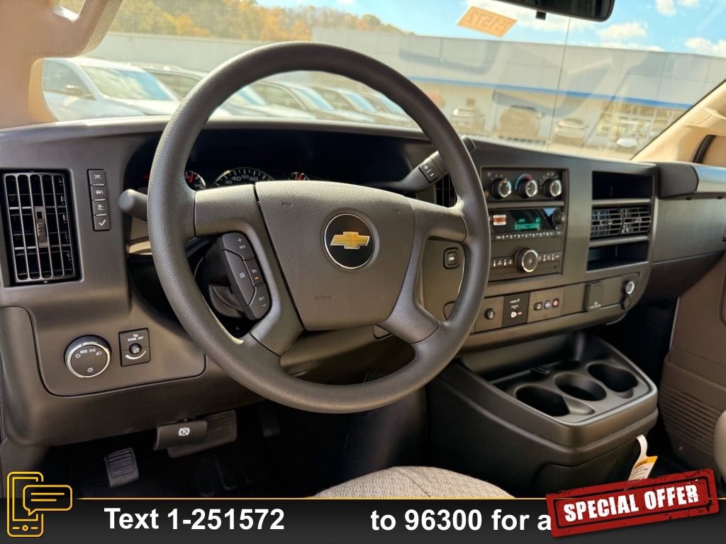 2025 Chevrolet Express Cargo Work Van - Photo 7