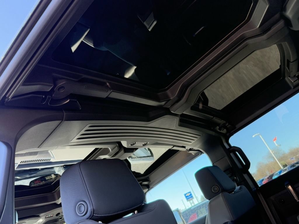 2025 GMC HUMMER EV 2X - Photo 8