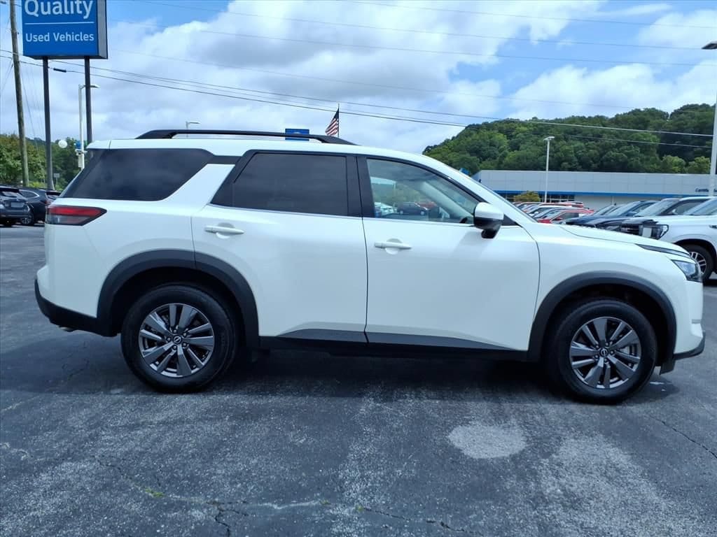 Used 2025 Nissan Pathfinder SV SUV