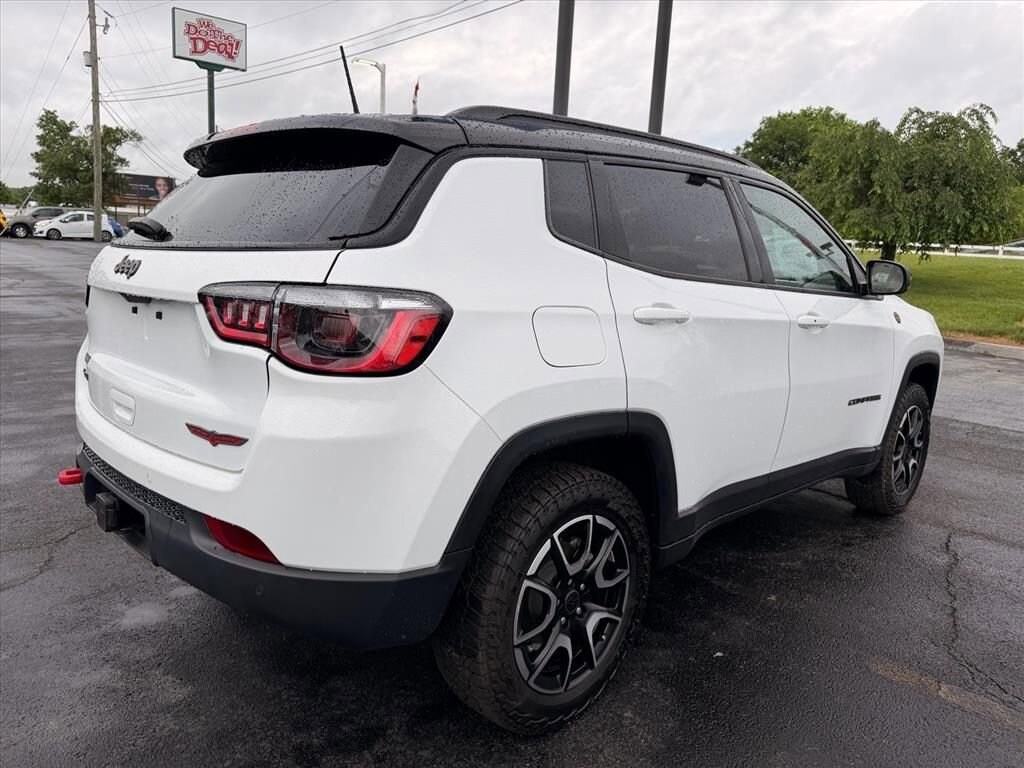 Used 2025 Jeep Compass Trailhawk SUV