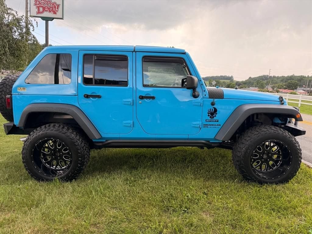 Used 2017 Jeep Wrangler Unlimited Sport SUV