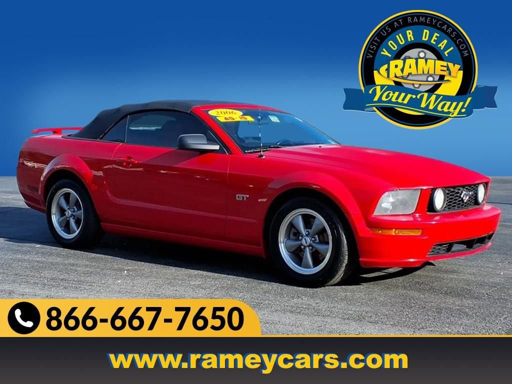 2006 Ford Mustang GT Deluxe