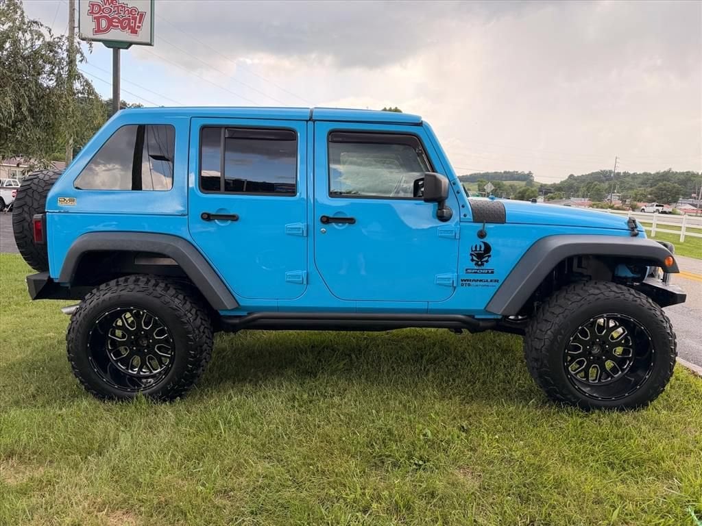 Used 2017 Jeep Wrangler Unlimited Sport SUV