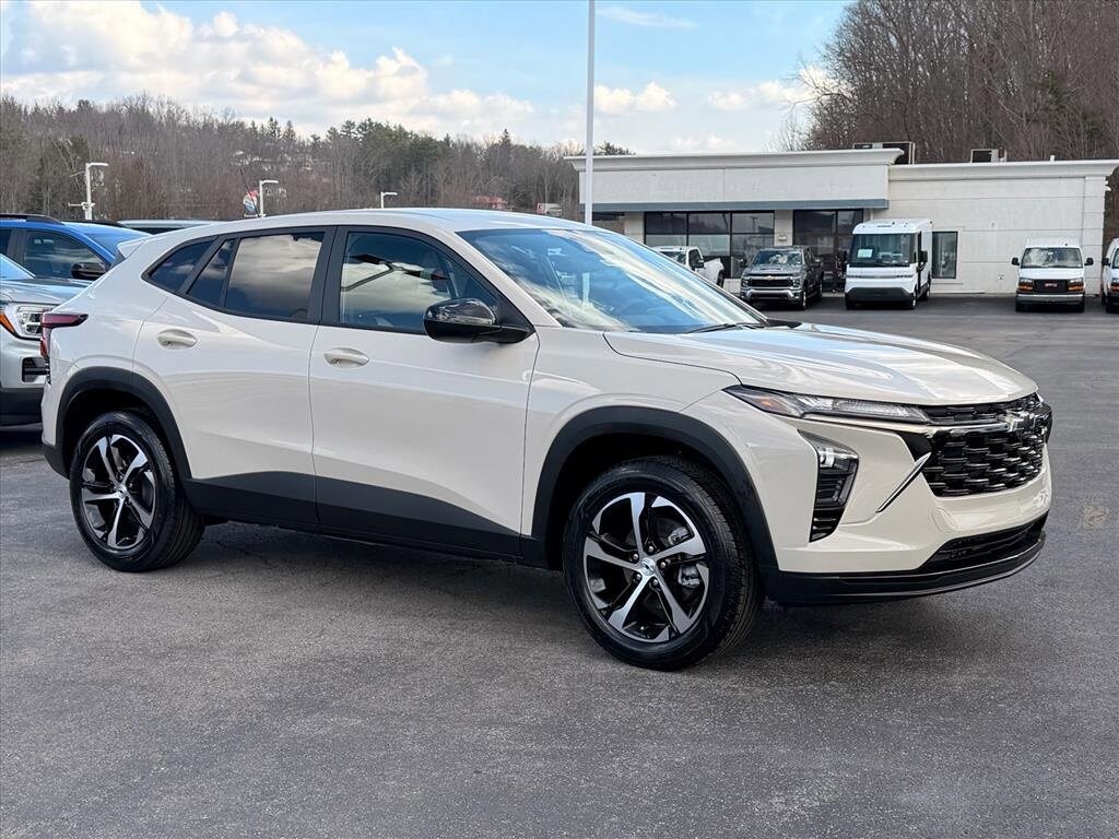 New 2026 Chevrolet Trax 1RS SUV