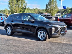 2025 Chevrolet Trax LS SUV