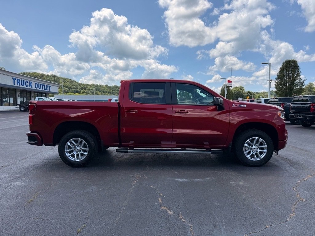 2026 Chevrolet Silverado 1500 RST photo 2
