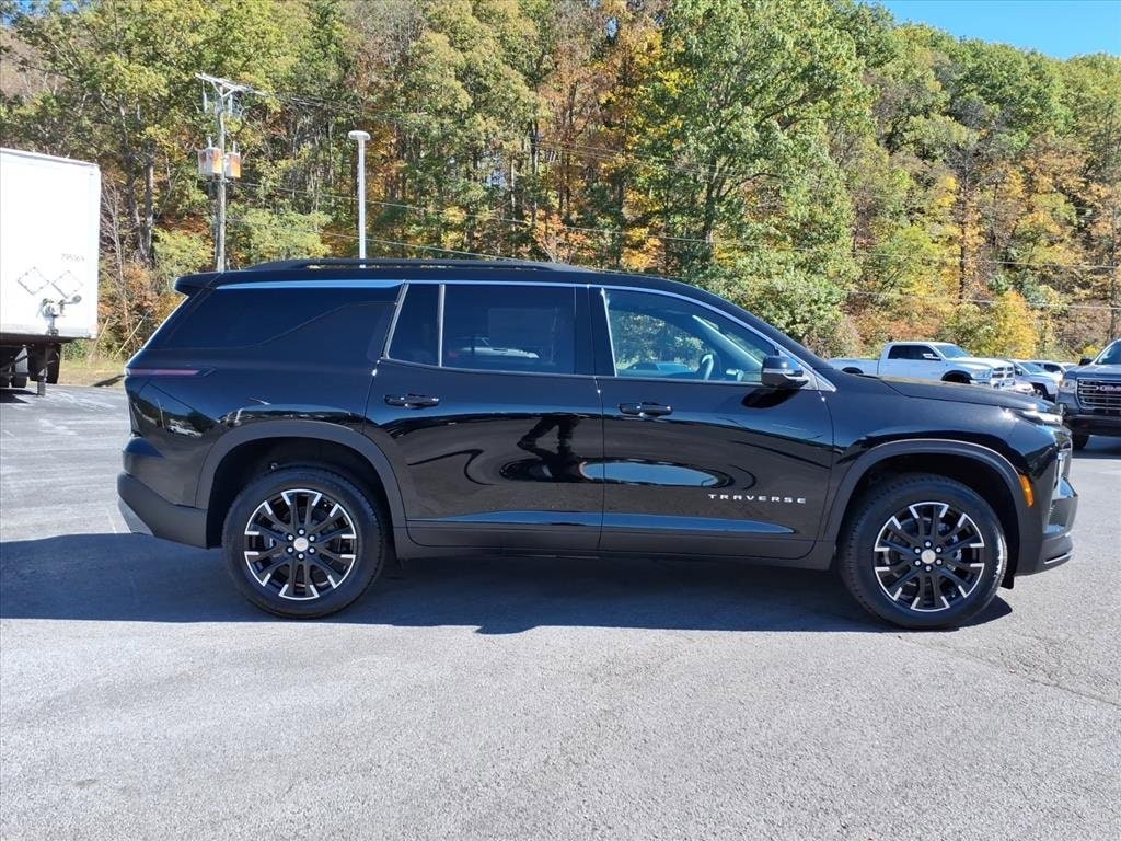 New 2026 Chevrolet Traverse LT SUV