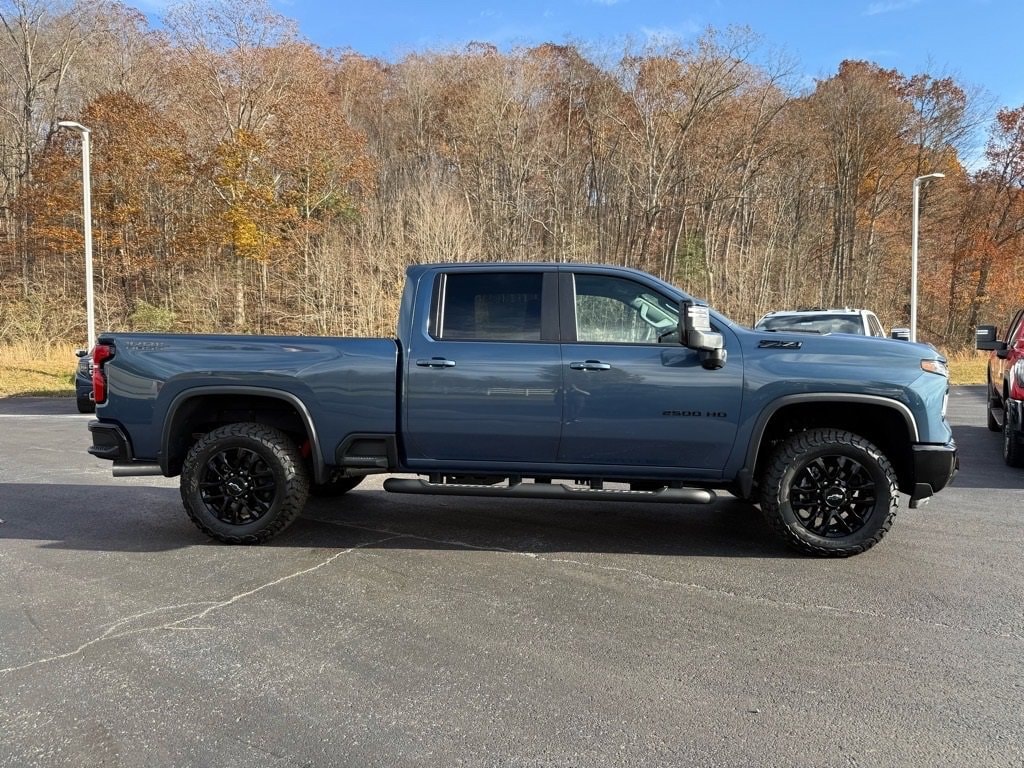 New 2025 Chevrolet Silverado 2500 HD LT Truck