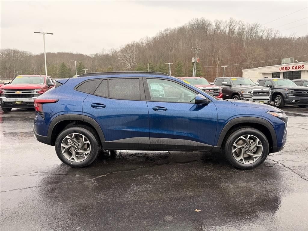 Used 2024 Chevrolet Trax LT SUV