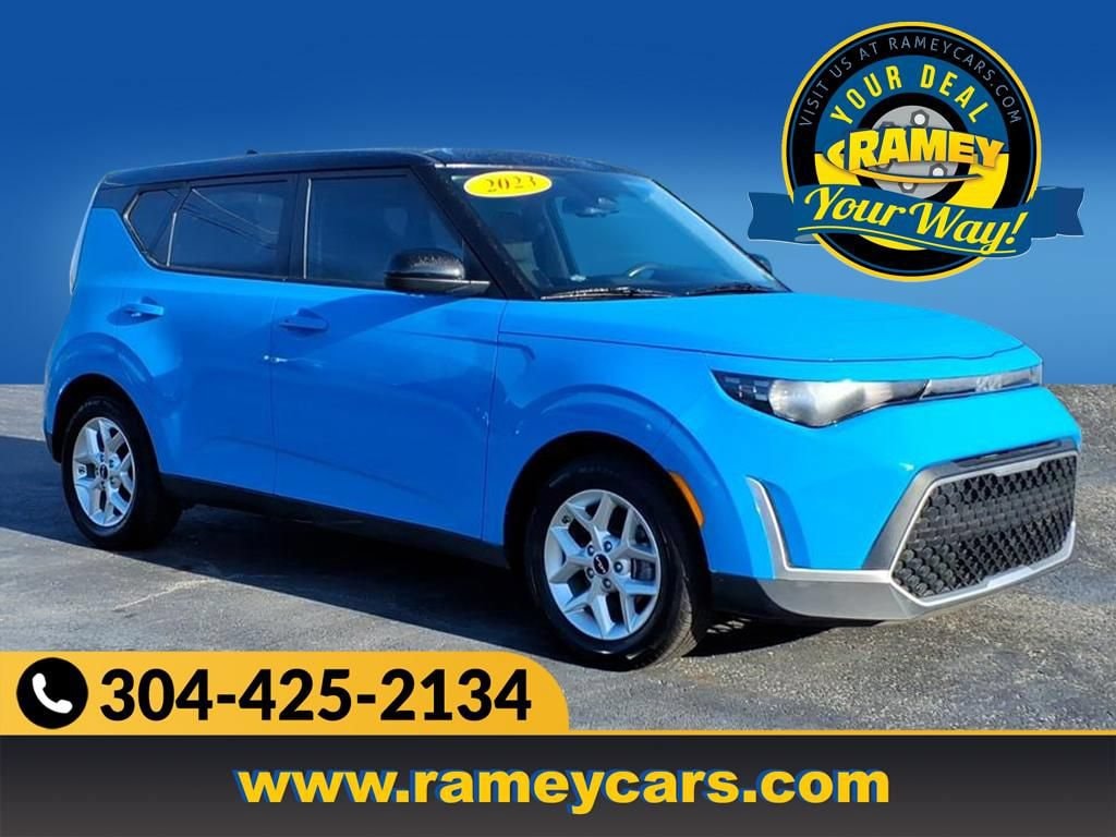 Used 2023 Kia Soul S Hatchback