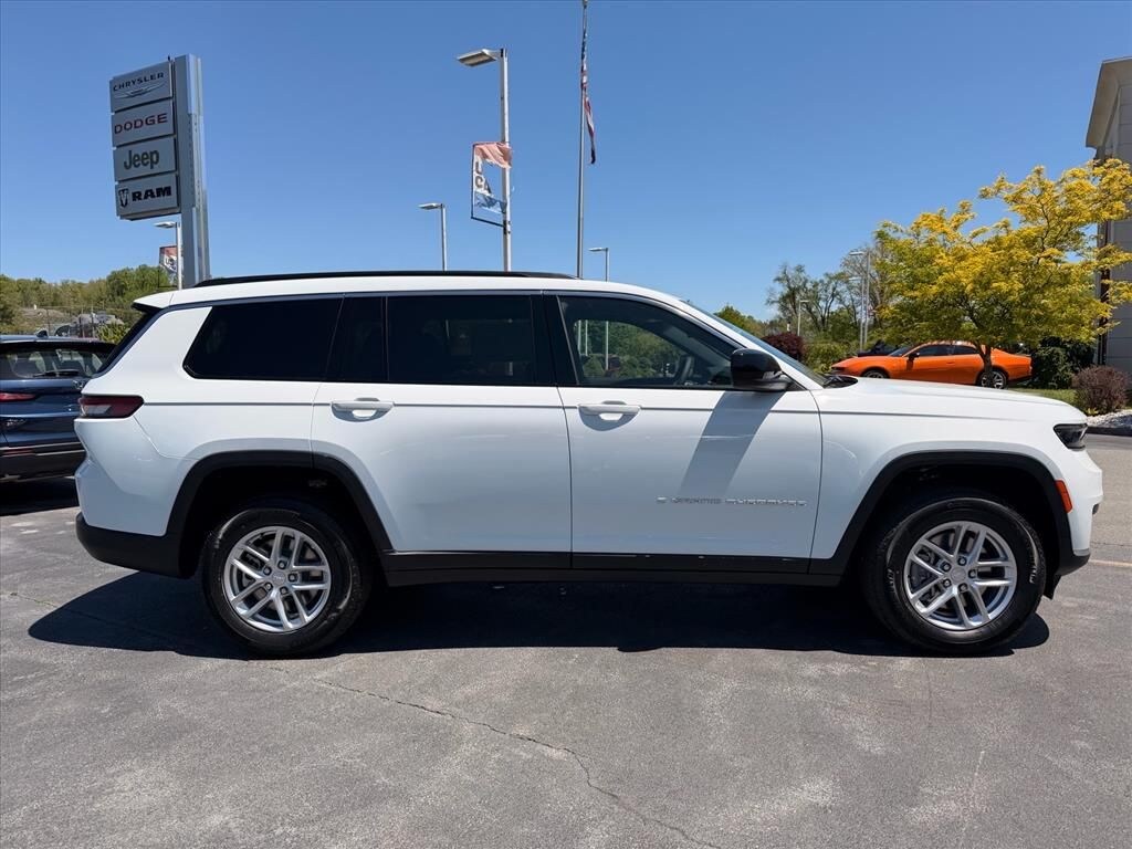 New 2026 Jeep Grand Cherokee L Laredo SUV