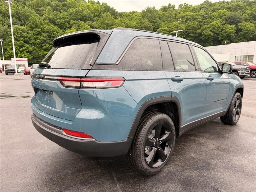 New 2026 Jeep Grand Cherokee Limited SUV