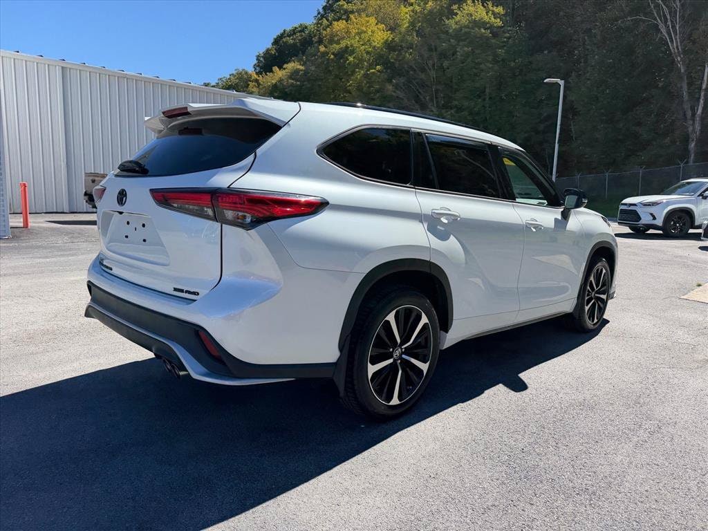 Used 2022 Toyota Highlander XSE SUV