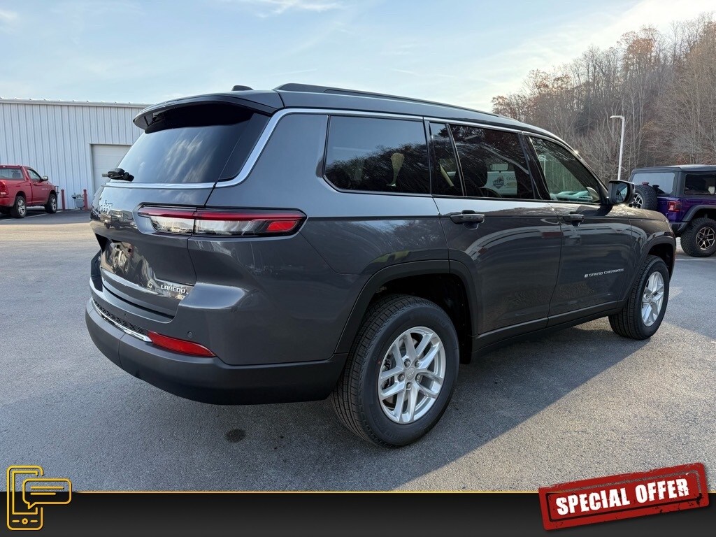 New 2025 Jeep Grand Cherokee L Laredo SUV