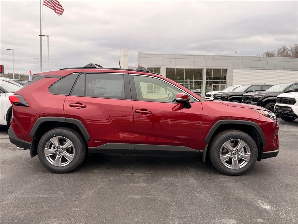 New 2025 Toyota RAV4 Hybrid XLE SUV