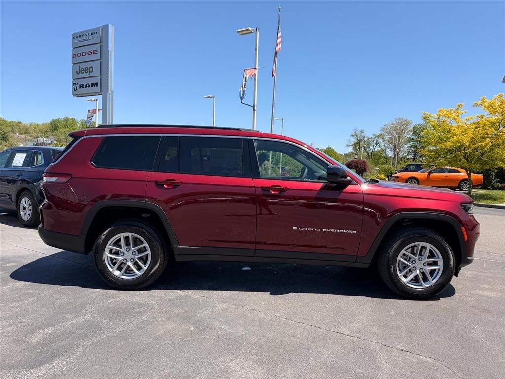 New 2026 Jeep Grand Cherokee L Laredo SUV