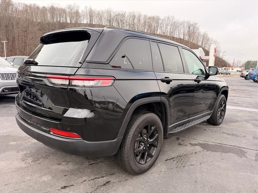 Used 2024 Jeep Grand Cherokee Altitude X SUV
