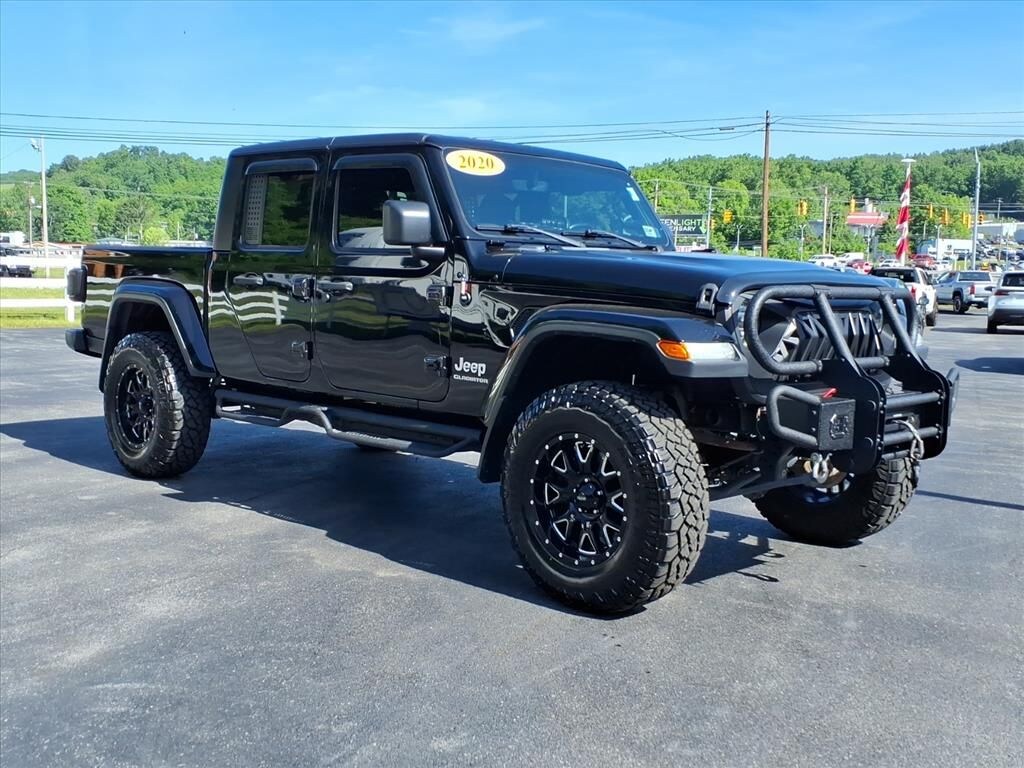 Used 2020 Jeep Gladiator Overland Truck