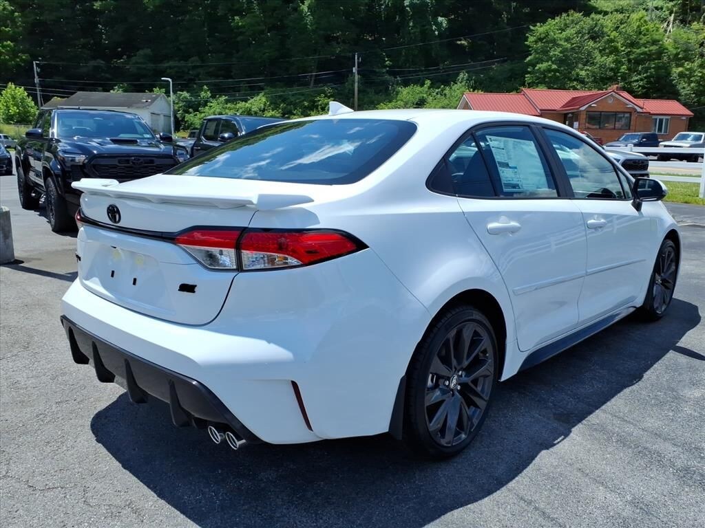 New 2026 Toyota Corolla SE Sedan