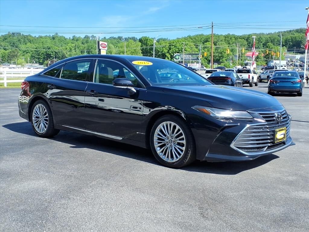 Used 2019 Toyota Avalon Limited Sedan