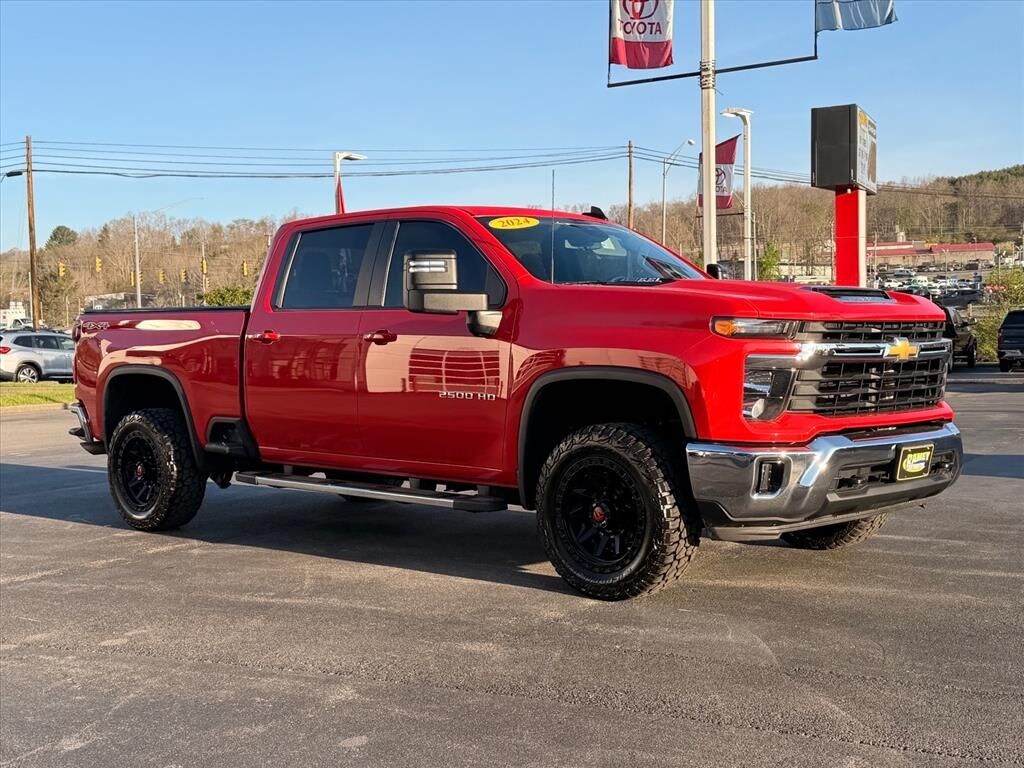 Used 2024 Chevrolet Silverado 2500HD LT Truck