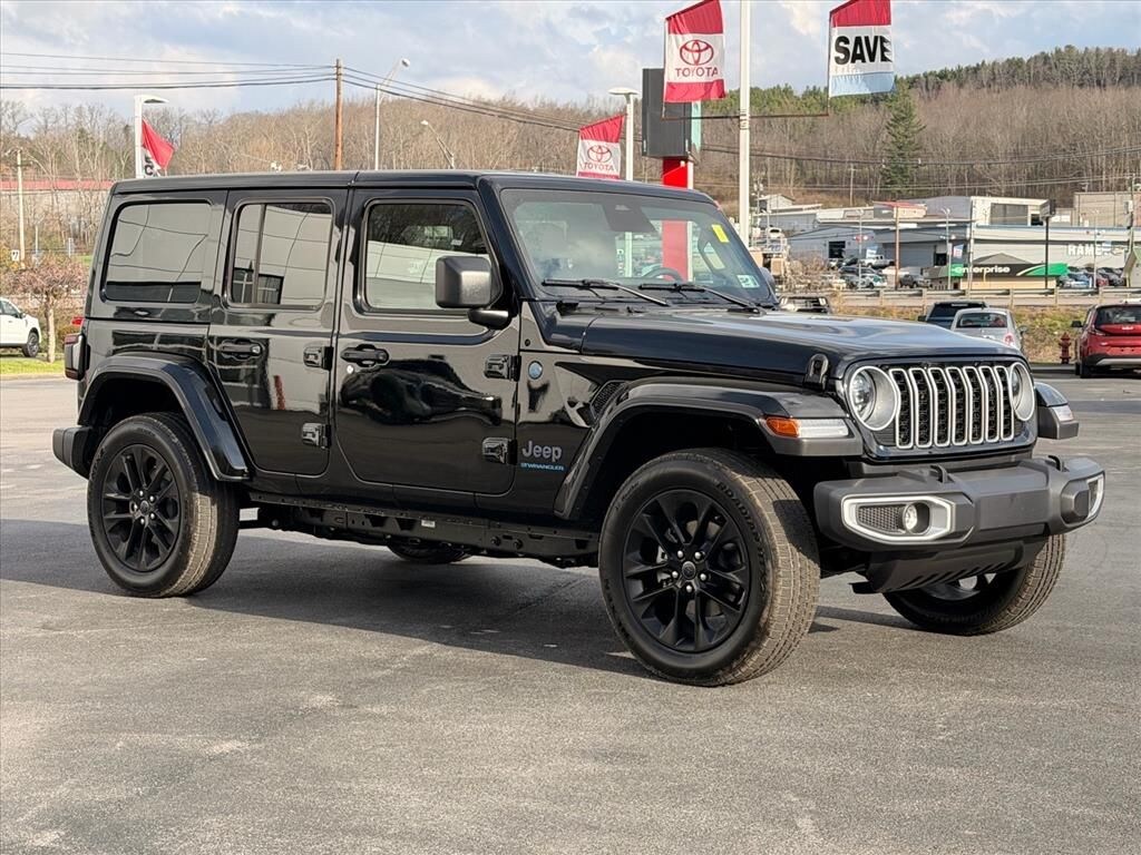 Used 2025 Jeep Wrangler Sahara 4xe SUV