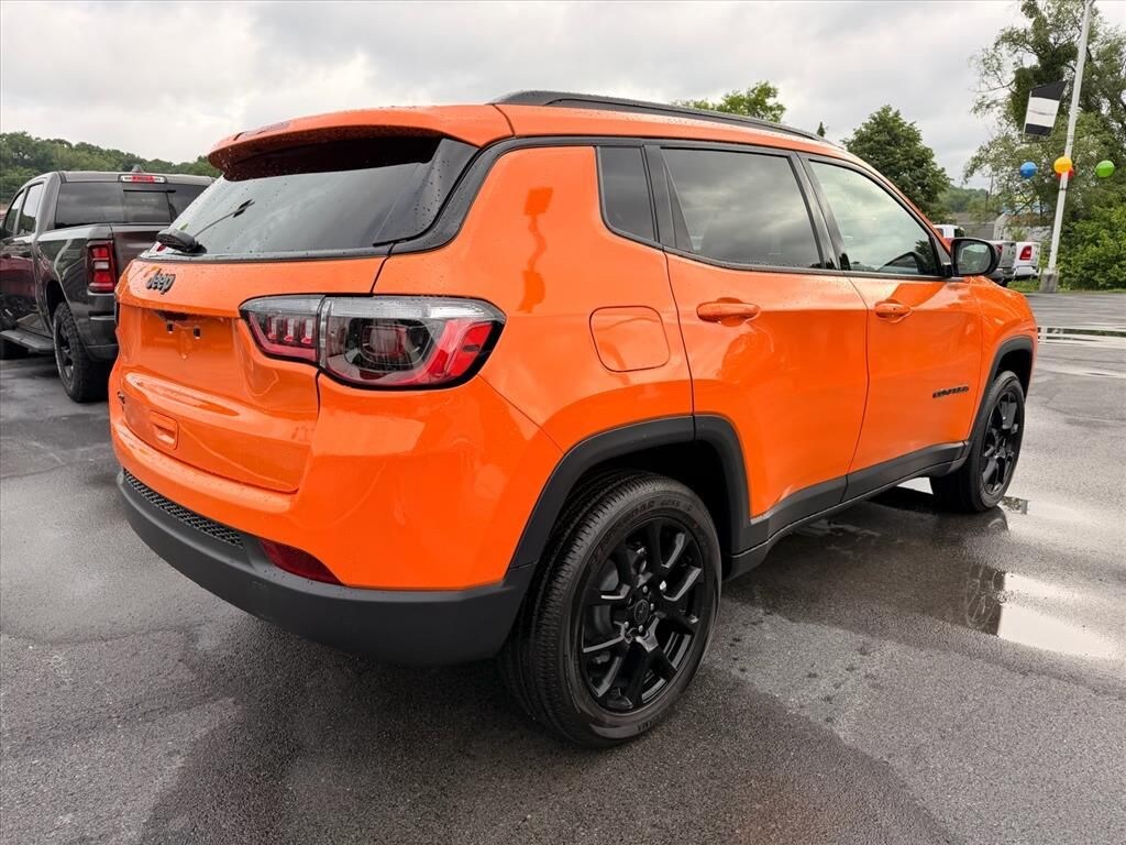 New 2026 Jeep Compass Latitude SUV