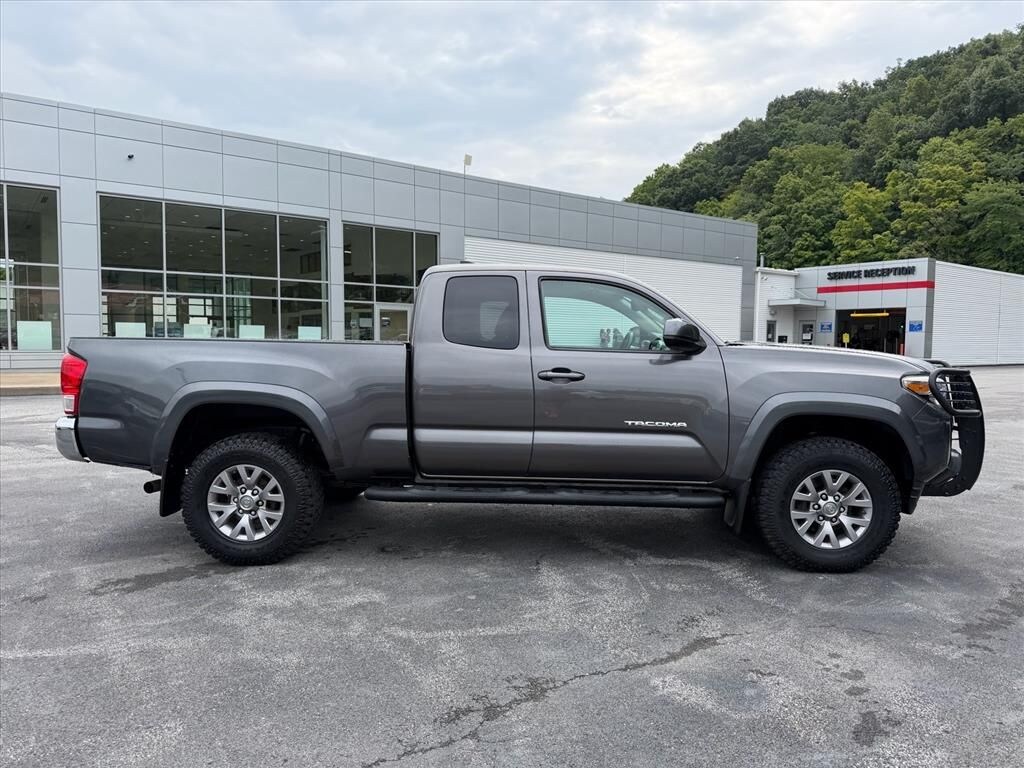 Used 2016 Toyota Tacoma SR5 Truck