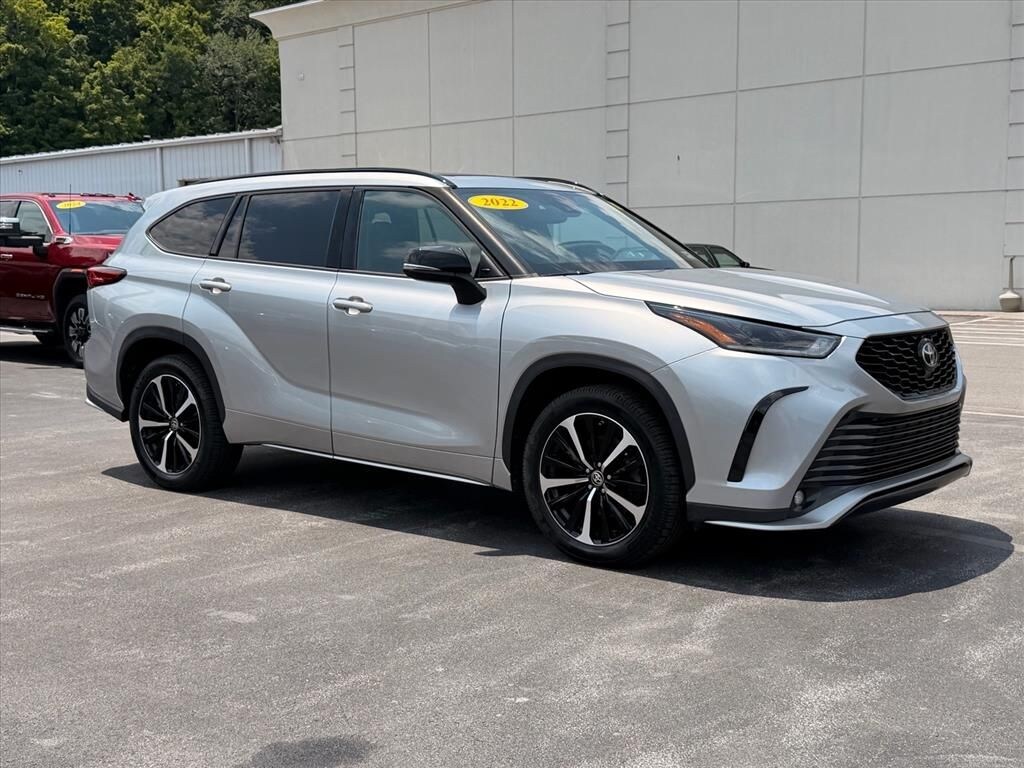 Used 2022 Toyota Highlander XSE SUV