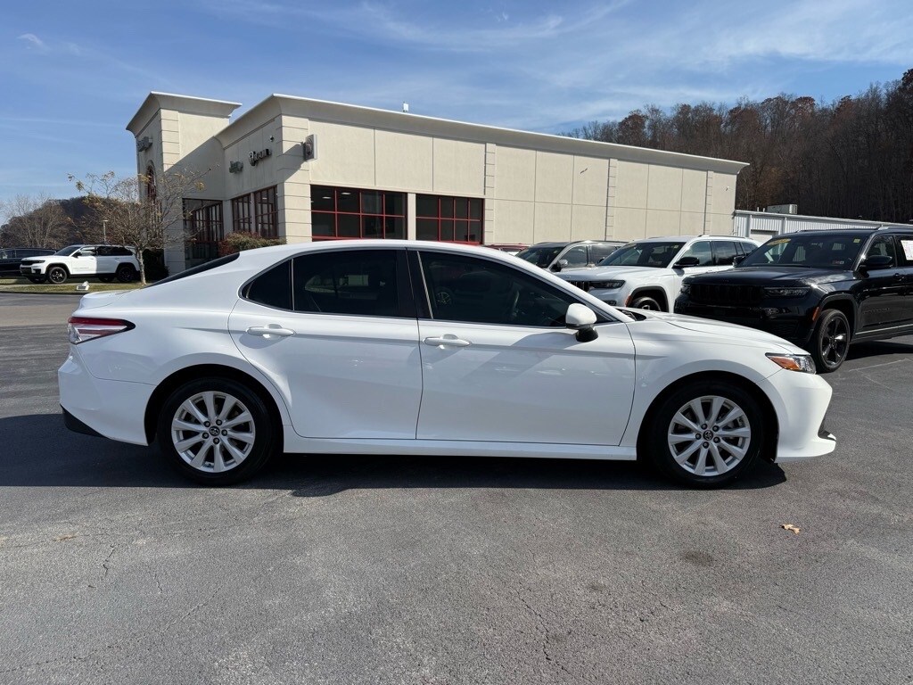 Used 2018 Toyota Camry LE Sedan