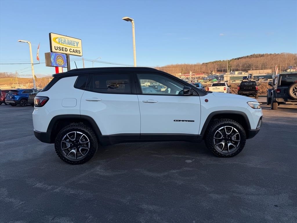 Used 2024 Jeep Compass Trailhawk SUV