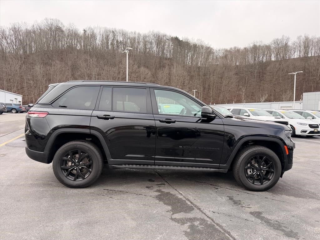 Used 2024 Jeep Grand Cherokee Altitude X SUV