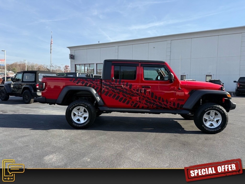 Used 2020 Jeep Gladiator Sport Truck