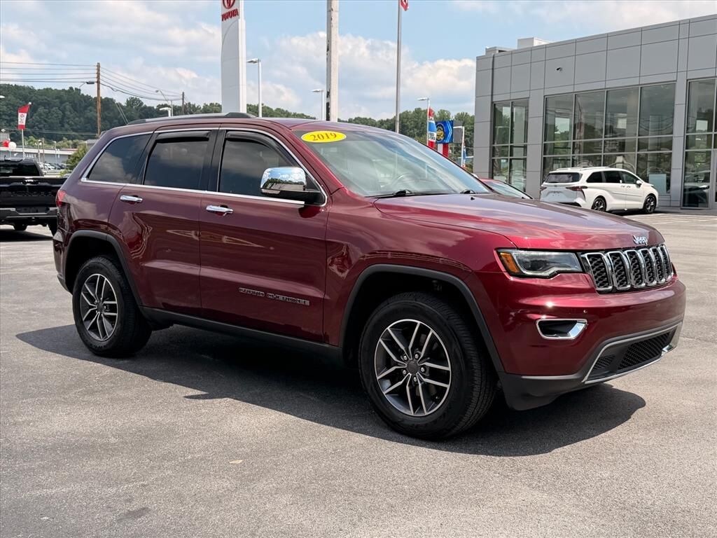 Used 2019 Jeep Grand Cherokee Limited SUV