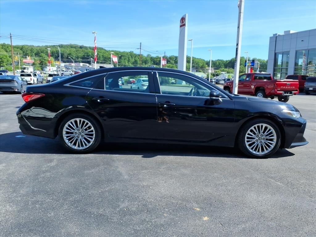 Used 2019 Toyota Avalon Limited Sedan