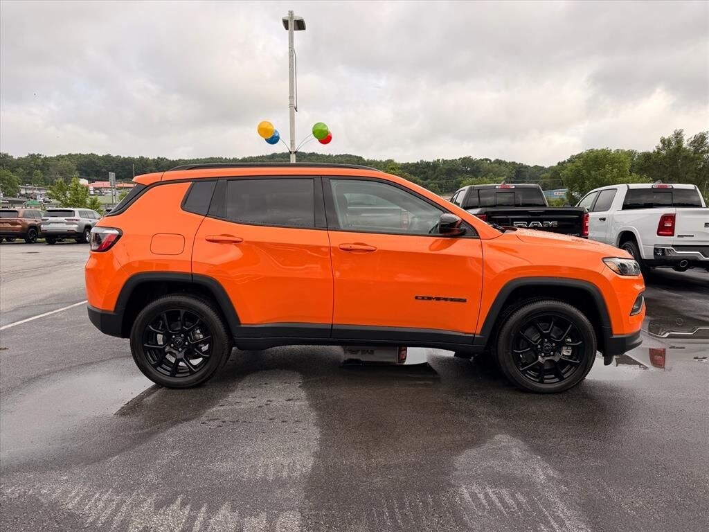New 2026 Jeep Compass Latitude SUV